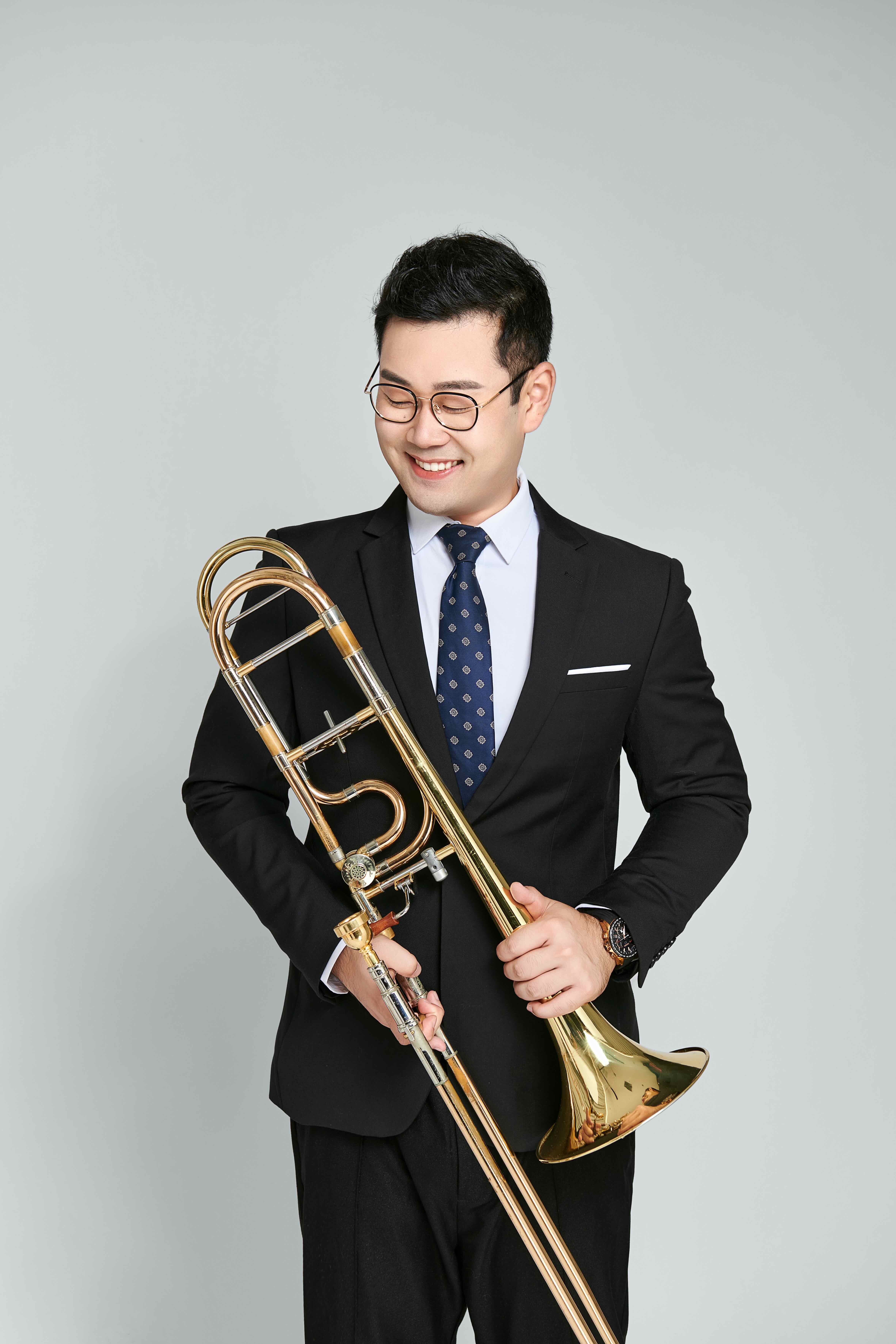 Dr. Xue Dr. Xue
