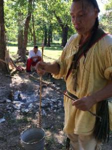 Cherokee native at Heritage Center