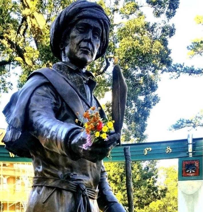 Sequoyah Statue in front of Seminary Hall